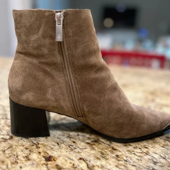Kenneth Cole New York, Roanne, Tan/Brown, Suede Booties - Picture 5 of 8
